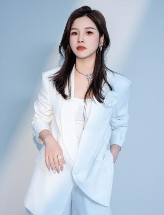 嘉兴佐依化妆培训学校-俞雅婷